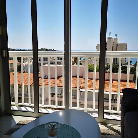 Amarena Makarska