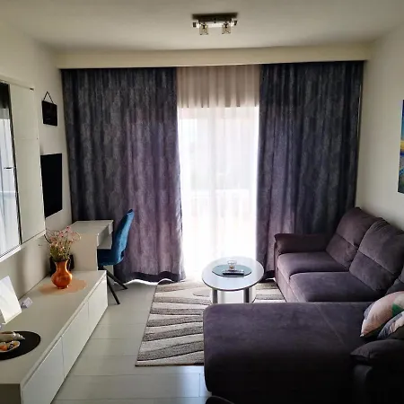 Amarena Apartment