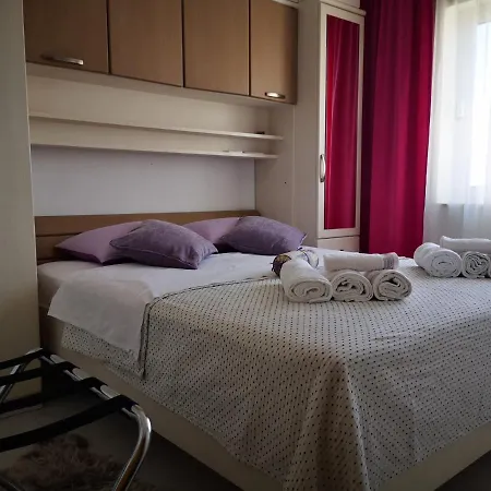 Apartment Amarena Makarska