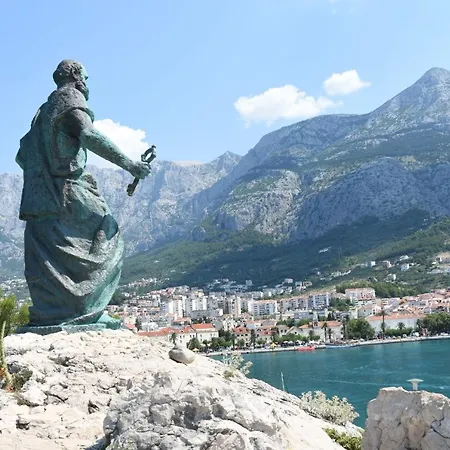 Amarena * Makarska